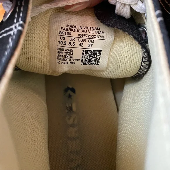 Converse Chuck Taylor All Star High Top Sneakers - Black & White - Picture 9 of 10